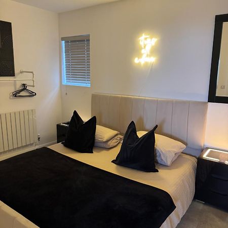 Terfyn Hall Aquarium Apartment 1 プレタティン エクステリア 写真