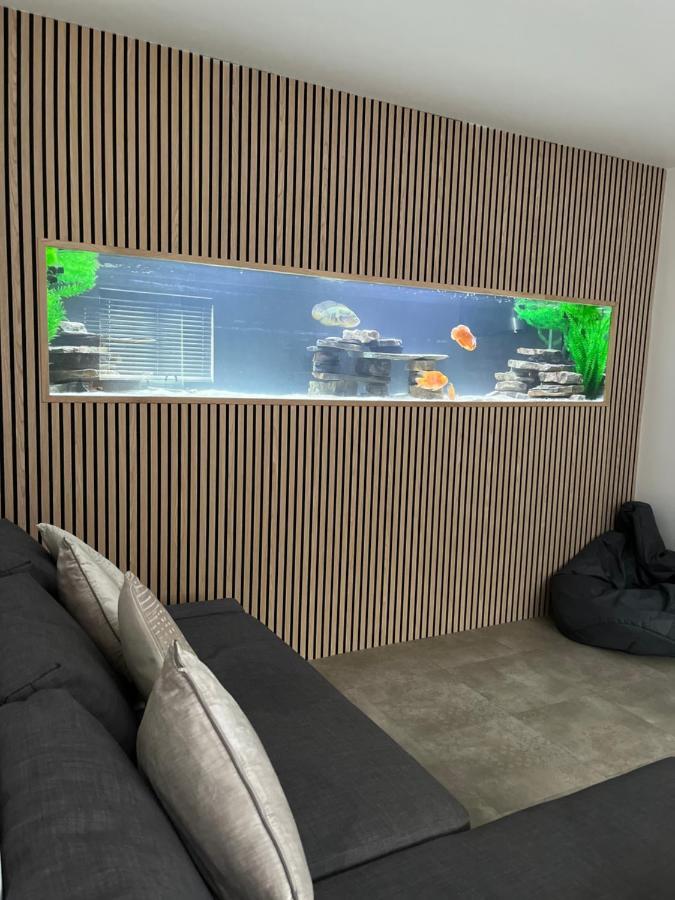 Terfyn Hall Aquarium Apartment 1 プレタティン エクステリア 写真
